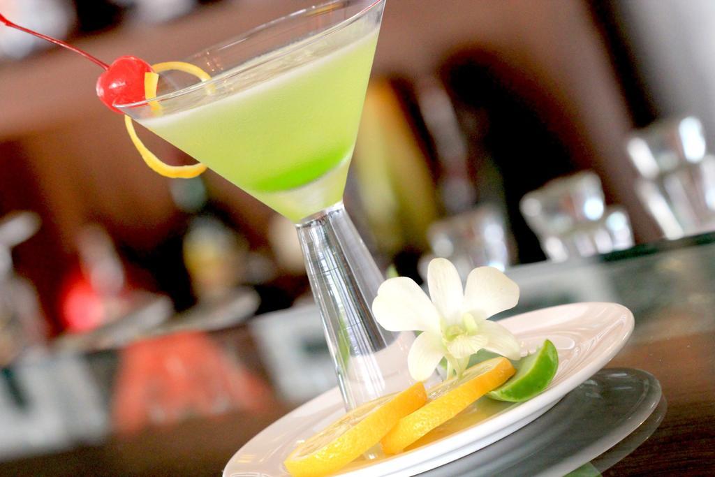The Sun Resort & Spa Pattaya Buitenkant foto